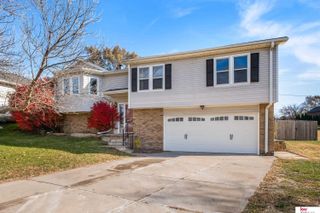 1207 Beaver Lake Boulevard, Plattsmouth, NE 68048