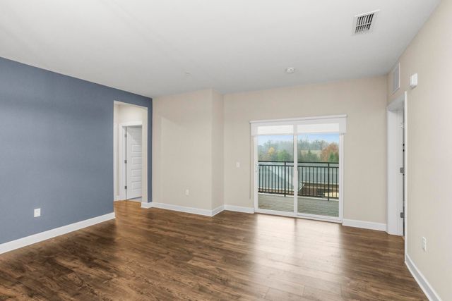 141 Saundersville Rd Apt 1402, Hendersonville, TN 37075