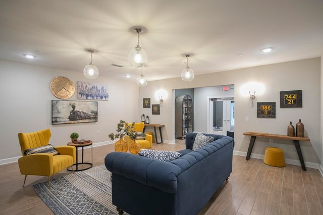 141 Saundersville Rd Apt 1402, Hendersonville, TN 37075