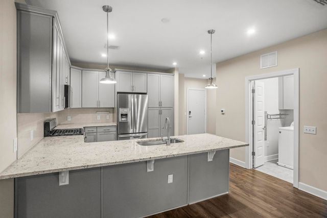 141 Saundersville Rd Apt 1402, Hendersonville, TN 37075