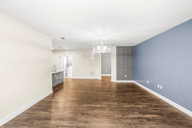 141 Saundersville Rd Apt 1402, Hendersonville, TN 37075