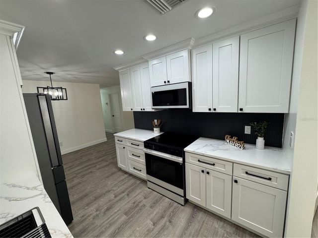 2070 SEMINOLE BOULEVARD, Melbourne, FL 32904