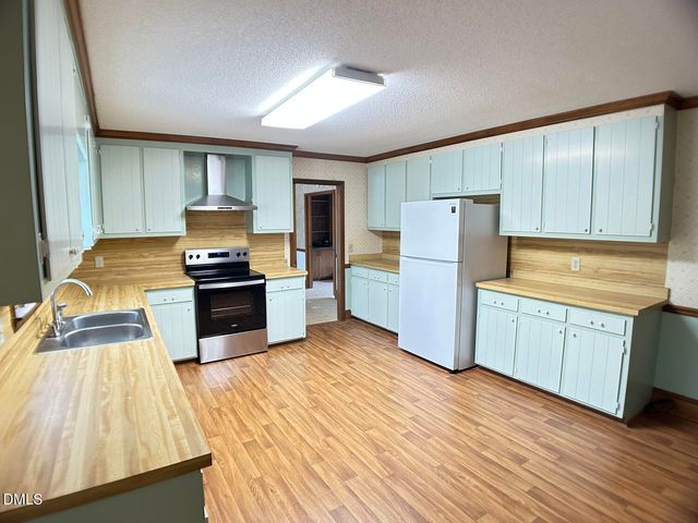 5100 Castlebrook Drive, Raleigh, NC 27604
