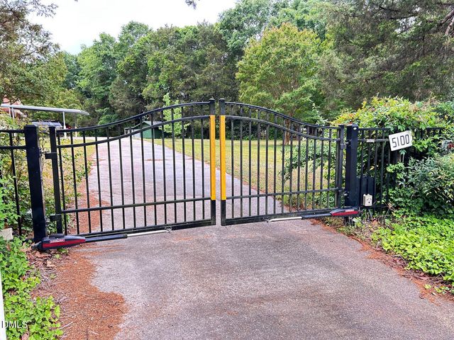 5100 Castlebrook Drive, Raleigh, NC 27604