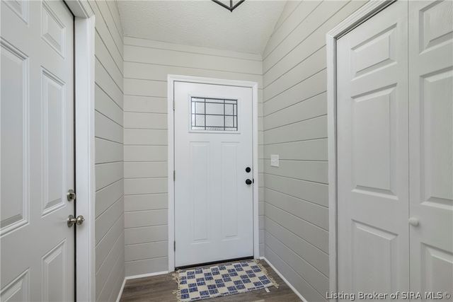 1004 Presidential Place, Jeffersonville, IN 47130