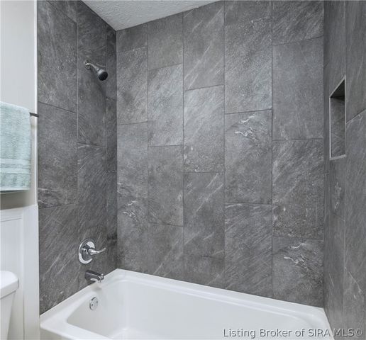 1004 Presidential Place, Jeffersonville, IN 47130