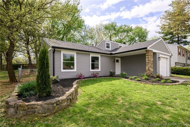 1004 Presidential Place, Jeffersonville, IN 47130