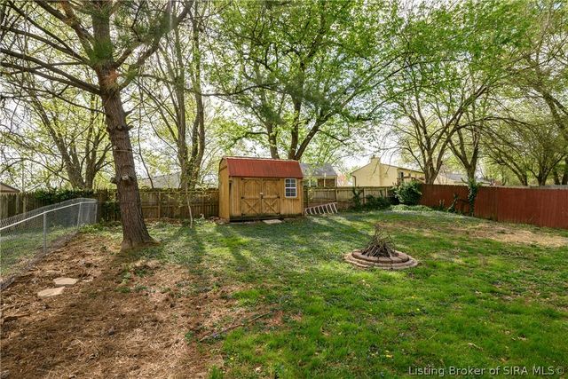 1004 Presidential Place, Jeffersonville, IN 47130