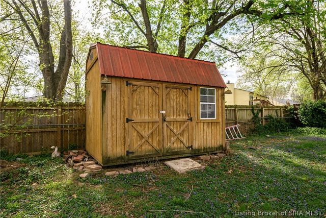 1004 Presidential Place, Jeffersonville, IN 47130