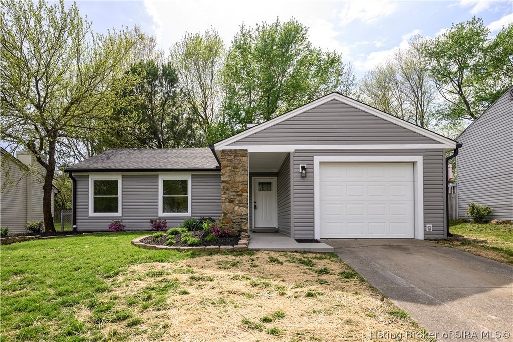 1004 Presidential Place, Jeffersonville, IN 47130