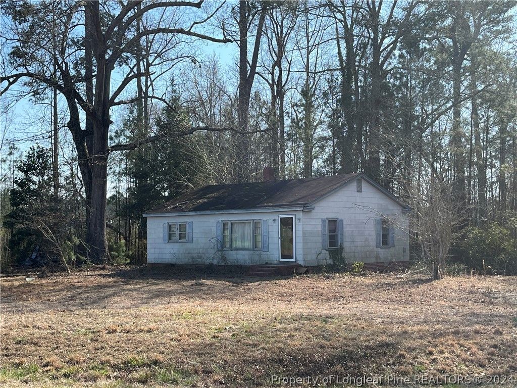 1712 Hayes Road, Spring Lake, NC 28390 — exterior
