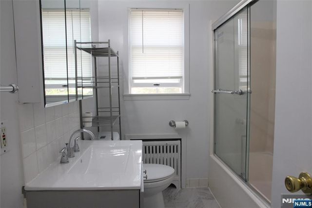 610 Grand Avenue C, Leonia, NJ 07605