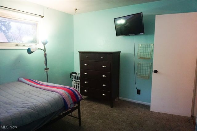 1140 Cooper Drive, Cuyahoga Falls, OH 44221