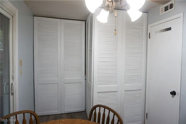 1140 Cooper Drive, Cuyahoga Falls, OH 44221