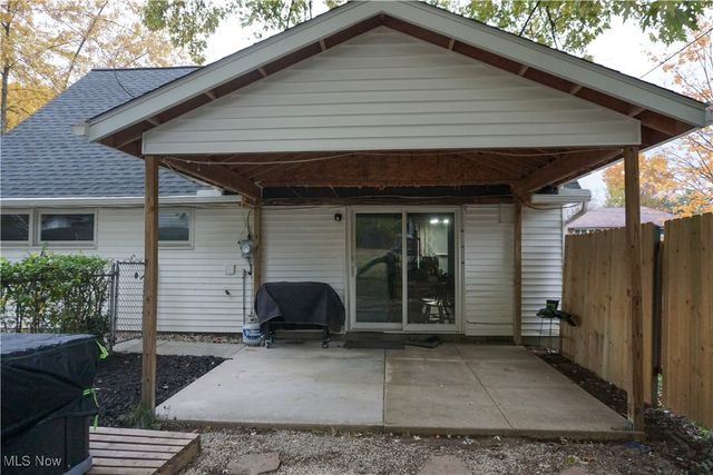 1140 Cooper Drive, Cuyahoga Falls, OH 44221