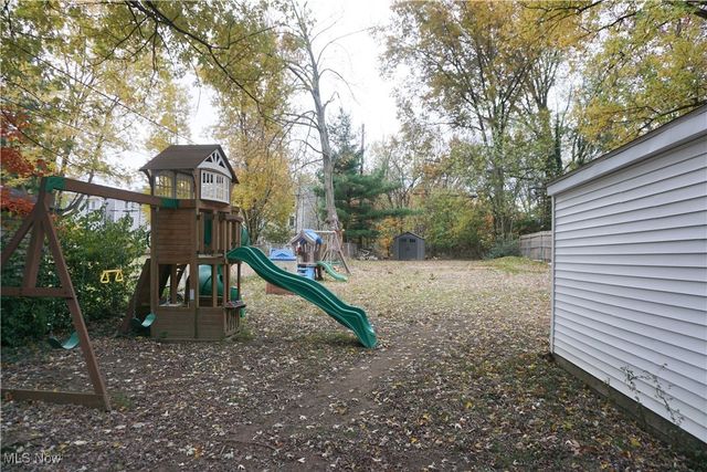 1140 Cooper Drive, Cuyahoga Falls, OH 44221