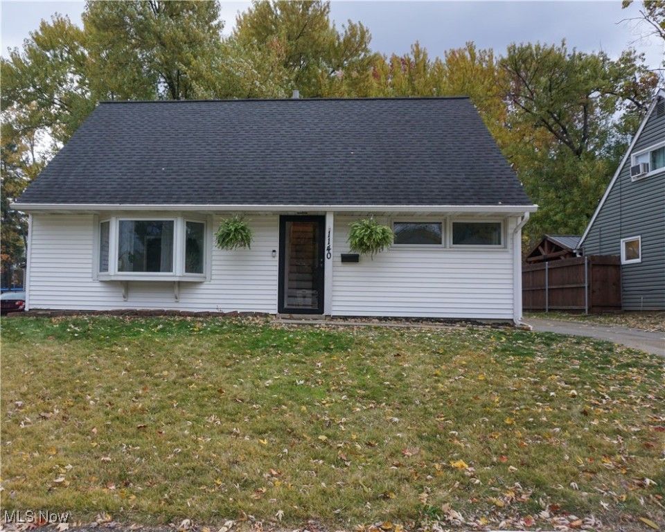 1140 Cooper Drive, Cuyahoga Falls, OH 44221