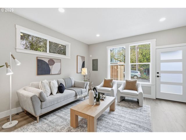 524 S Texas St, Portland, OR 97219