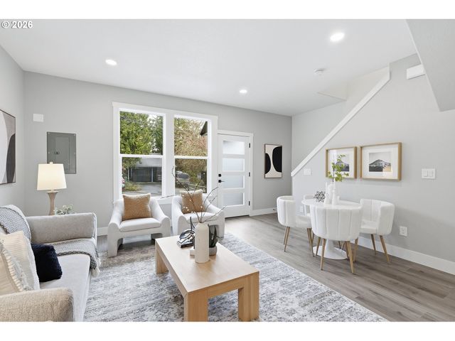 524 S Texas St, Portland, OR 97219