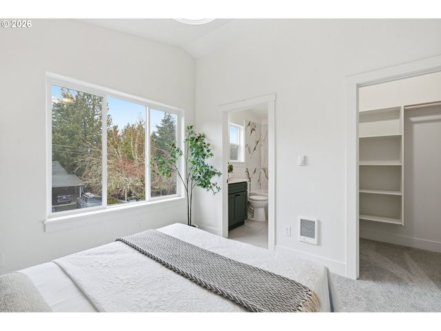 524 S Texas St, Portland, OR 97219