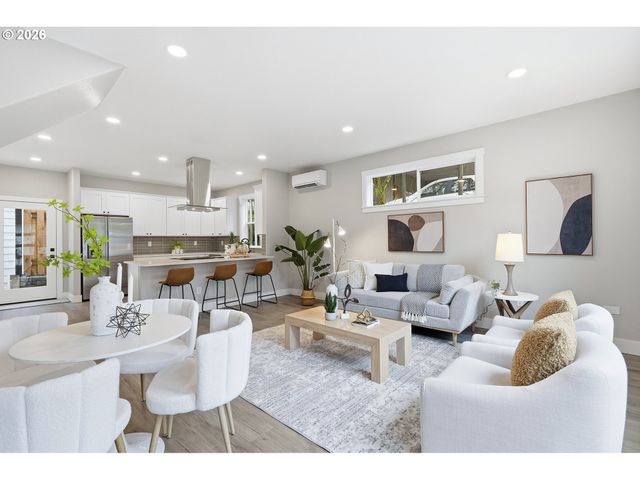 524 S Texas St, Portland, OR 97219