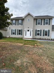 116 BARKWOOD DR, Stephens City, VA 22655