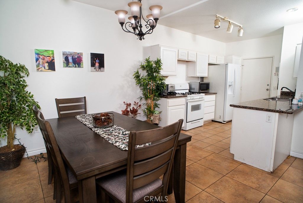 Image 3 of property listing at 20000 Plum Canyon, Saugus, CA 91350