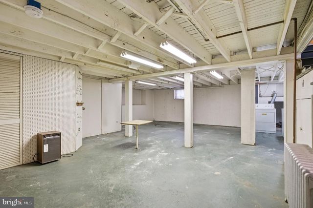 4221 CONCORD RD, Aston, PA 19014