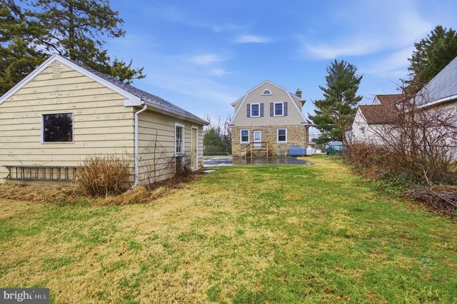 4221 CONCORD RD, Aston, PA 19014