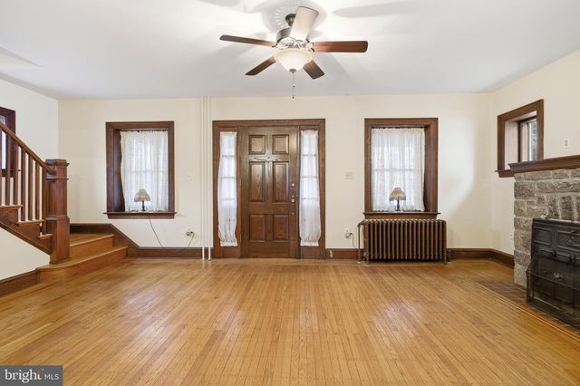 4221 CONCORD RD, Aston, PA 19014