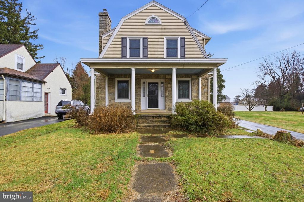 4221 CONCORD RD, Aston, PA 19014