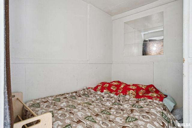 1918 6TH Avenue, Moline, IL 61265