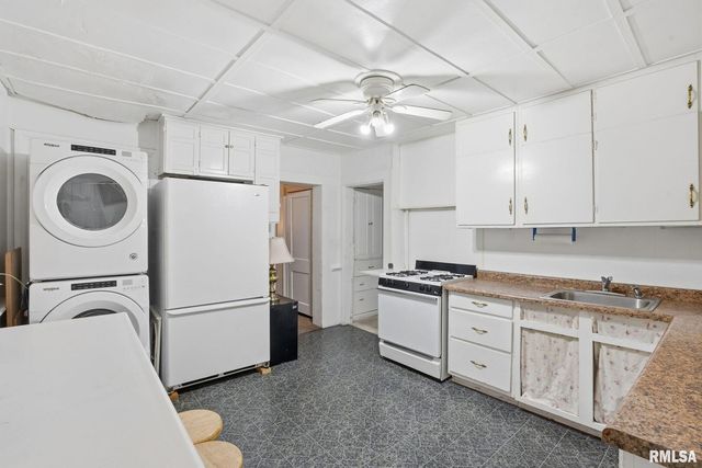 1918 6TH Avenue, Moline, IL 61265