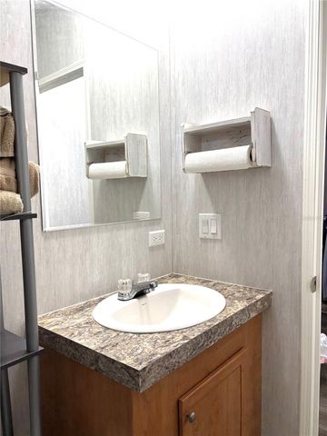 5331 SE 122 AVENUE, Morriston, FL 32668