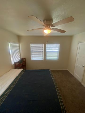 1401 El Sereno Dr, Bakersfield, CA 93304