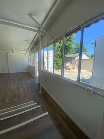 1401 El Sereno Dr, Bakersfield, CA 93304