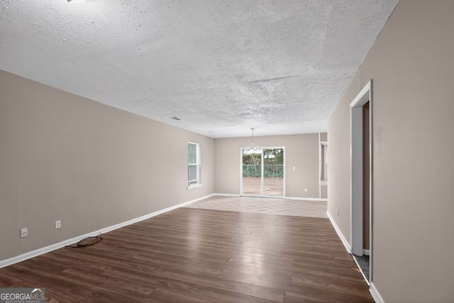 2729 Caribou Courts, Morrow, GA 30260