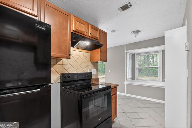 2729 Caribou Courts, Morrow, GA 30260