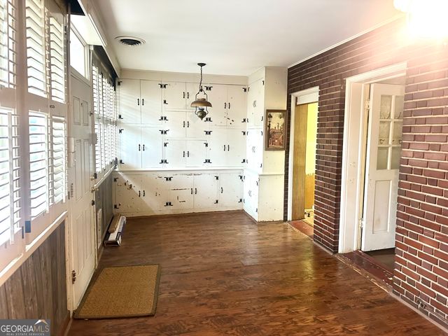 550 S Hill Street, Griffin, GA 30224