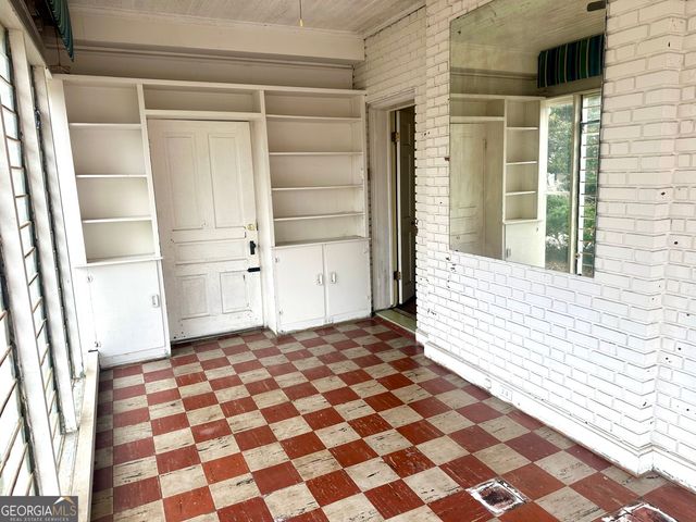 550 S Hill Street, Griffin, GA 30224