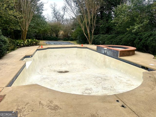 550 S Hill Street, Griffin, GA 30224