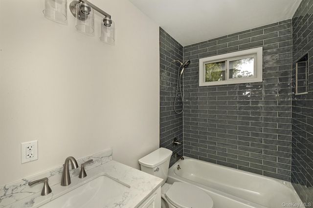 29 Bennett Avenue, Huntington Station, NY 11746