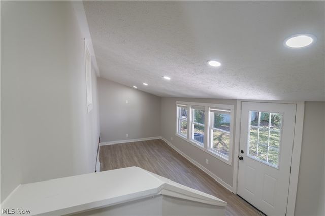 37 Arlington Circle, Wickliffe, OH 44092