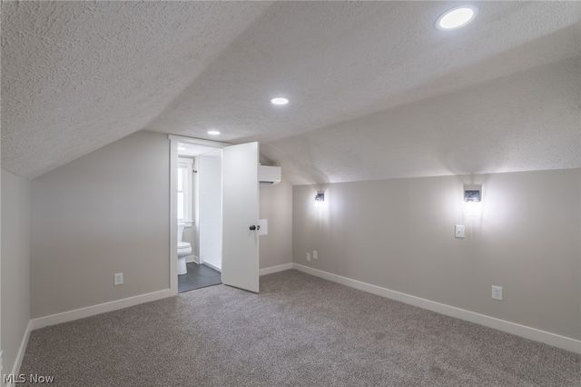 37 Arlington Circle, Wickliffe, OH 44092