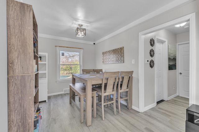 19135 Weyher Street, Livonia, MI 48152