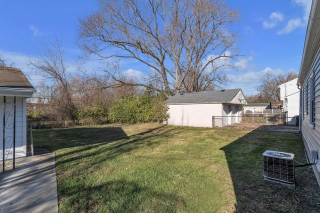 19135 Weyher Street, Livonia, MI 48152