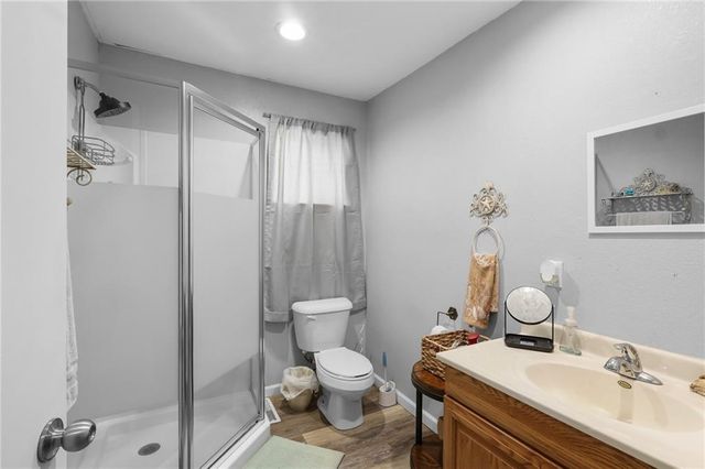 38080 Osawatomie Road, Osawatomie, KS 66064