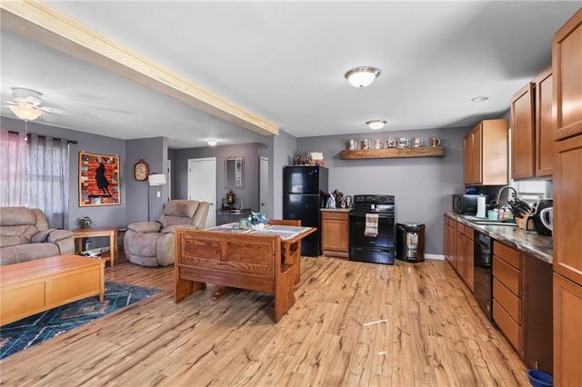 38080 Osawatomie Road, Osawatomie, KS 66064