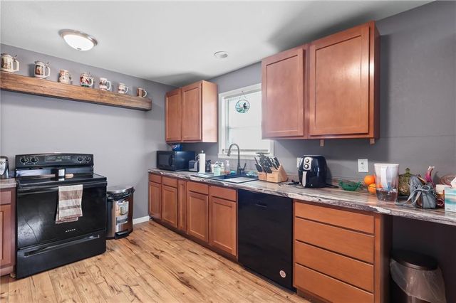 38080 Osawatomie Road, Osawatomie, KS 66064