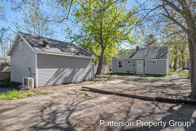 2107 8th Street, Muskegon, MI 49444